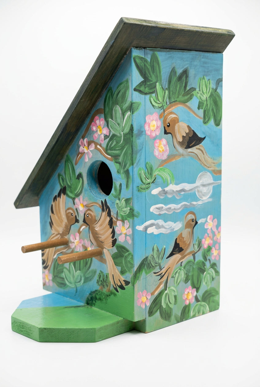 Large slanted roof bird house